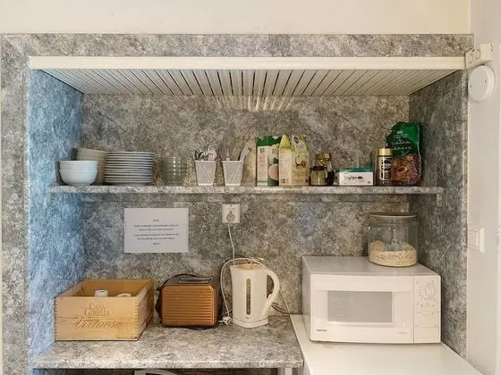 İki Ayrı Yataklı Oda, Ortak Banyo