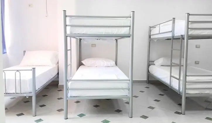 Ortak Ranzalı Oda, Karma Ranzalı Oda (1 - for 9)