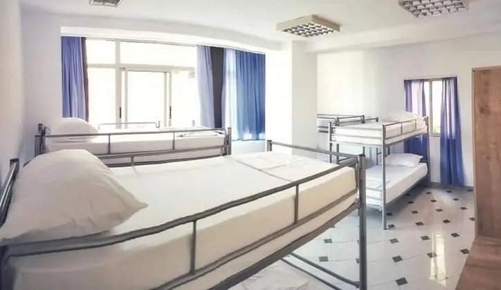 Ortak Ranzalı Oda, Karma Ranzalı Oda (1 - for 9)