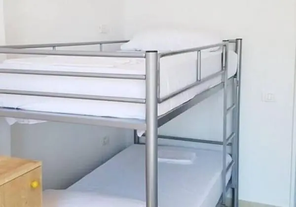 Ortak Ranzalı Oda, Karma Ranzalı Oda (4 - for 5)