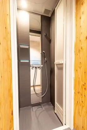 Basic Oda, Sadece erkekler için, Sigara İçilmez (Whole Dormitory, Shower Only)