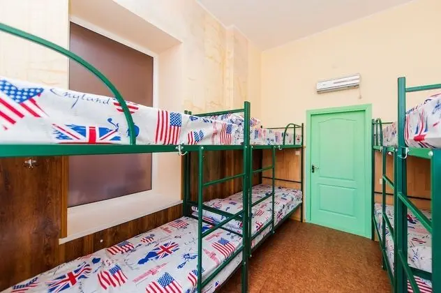 Ortak Ranzalı Oda, Sadece kadınlar için, Sigara İçilmez (8 beds)