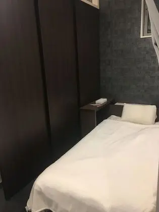 Ortak Ranzalı Oda, 2 Tek Kişilik Yatak