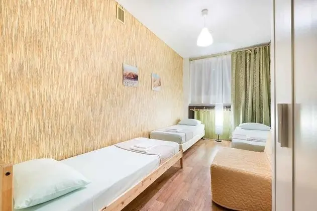 Üç Kişilik Oda, Ortak Banyo