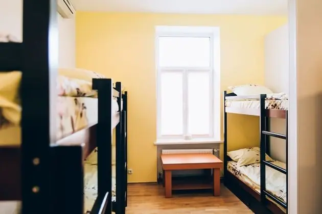 Ortak Ranzalı Oda, Karma Ranzalı Oda (1 Bed in 10 Person Dorm)
