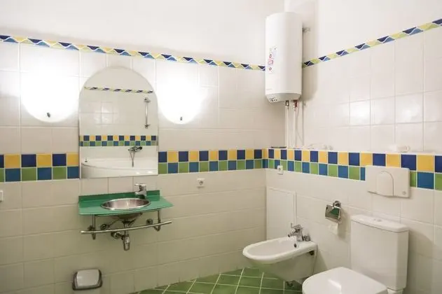 Ortak Ranzalı Oda, Sadece kadınlar için (1 Bed in 6 Person Dorm)