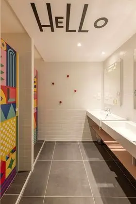 Chambre pour 4 personnes avec Salle de bain privée