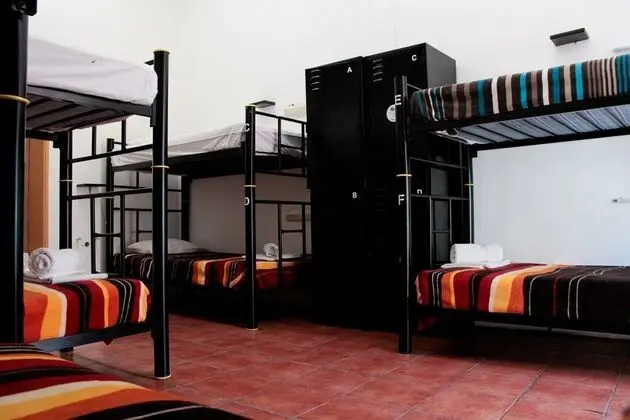 Ortak Ranzalı Oda, Sadece kadınlar için (7 pax)