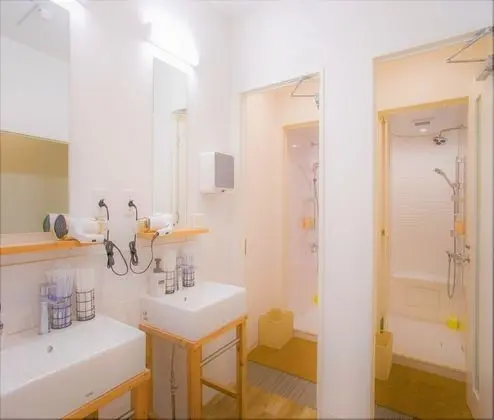 Standard Oda, Sadece kadınlar için, Ortak Banyo