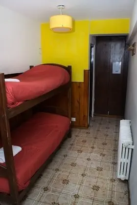 İki Ayrı Yataklı Oda, Ortak Banyo