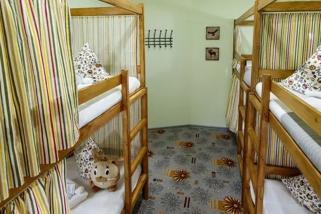 Standard Ortak Ranzalı Oda, Sadece kadınlar için
