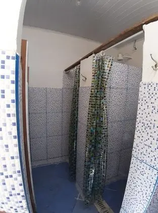 Tek Büyük Yataklı Oda, Ortak Banyo