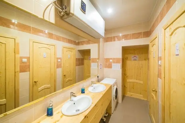 Ortak Ranzalı Oda, Karma Ranzalı Oda (Bed in 10-bed Room)