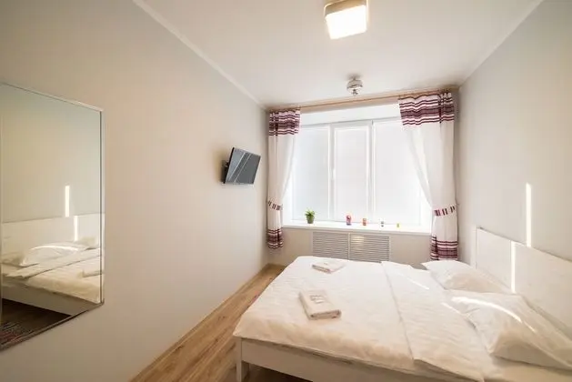 Tek Büyük Yataklı Oda, Ortak Banyo