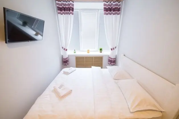 Tek Büyük Yataklı Oda, Ortak Banyo