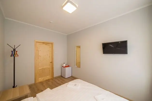 Tek Büyük Yataklı Oda, Ortak Banyo