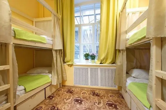 Ortak Ranzalı Oda, Sadece kadınlar için (8 beds)