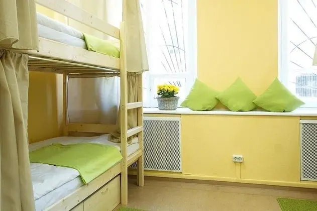 Ortak Ranzalı Oda, Sadece kadınlar için (8 beds)