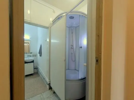 Ortak Ranzalı Oda, Sadece kadınlar için (8 beds)