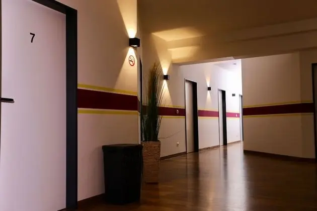 Basic Dört Kişilik Oda, Karma Ranzalı Oda, Ortak Banyo (Nr. 2)