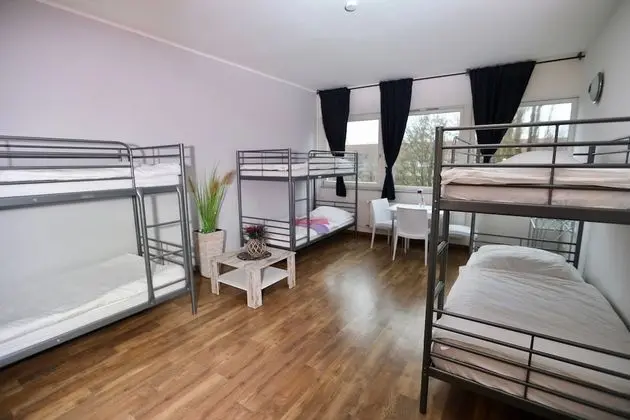 Basic Ortak Ranzalı Oda, Sadece kadınlar için, Ortak Banyo (Nr. 9)