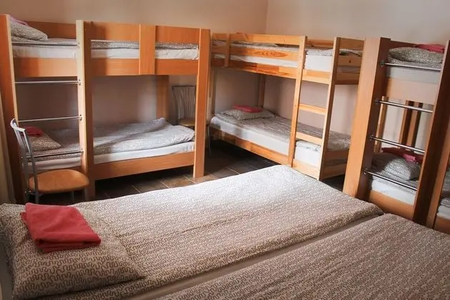 Economy Ortak Ranzalı Oda, Karma Ranzalı Oda, Ortak Banyo, Avlu Manzaralı (Bed in 10-beds Dormitory)