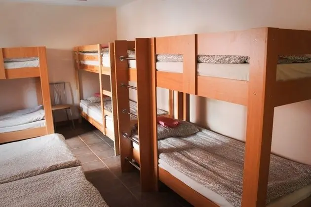 Economy Ortak Ranzalı Oda, Karma Ranzalı Oda, Ortak Banyo, Avlu Manzaralı (Bed in 10-beds Dormitory)