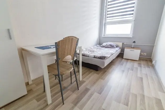 Standard Tek Büyük Yataklı Oda