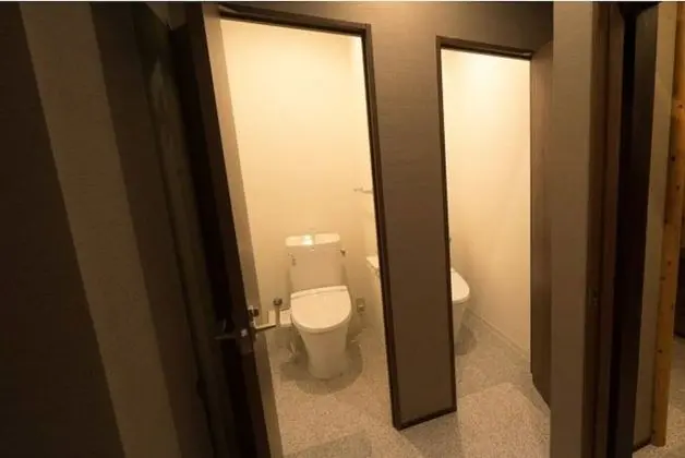 Tek Kişilik Oda, Ortak Banyo