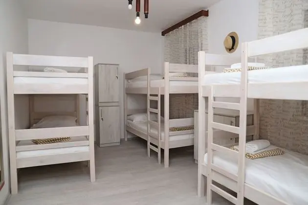 Bed in 6-Bed Mixed Dormitory Room