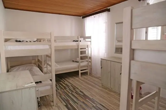 Bed in 8-Bed Mixed Dormitory Room