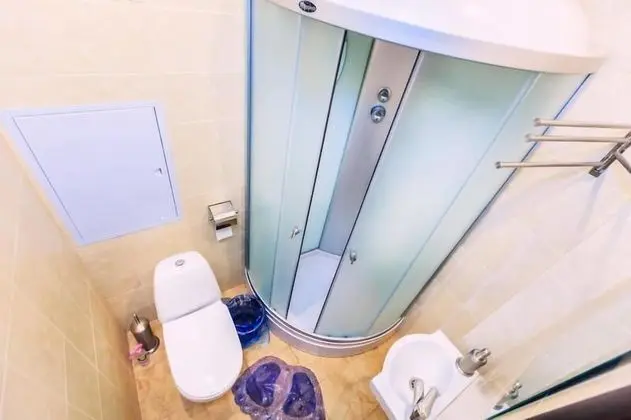 Standard Dört Kişilik Oda, Ortak Banyo