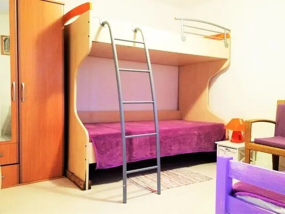 Üç Kişilik Oda, Ortak Banyo