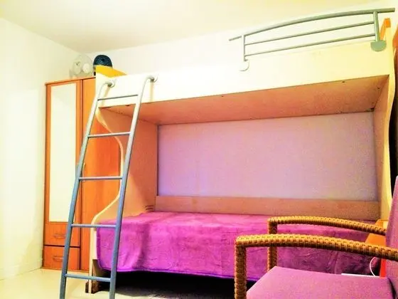 Üç Kişilik Oda, Ortak Banyo