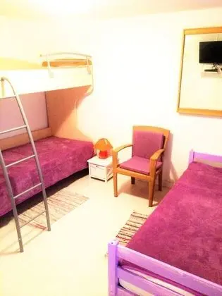 Üç Kişilik Oda, Ortak Banyo