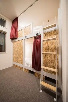 Ortak Ranzalı Oda, Karma Ranzalı Oda (4 Beds)