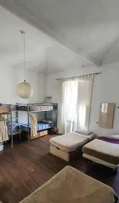 Ortak Ranzalı Oda (1 bed)