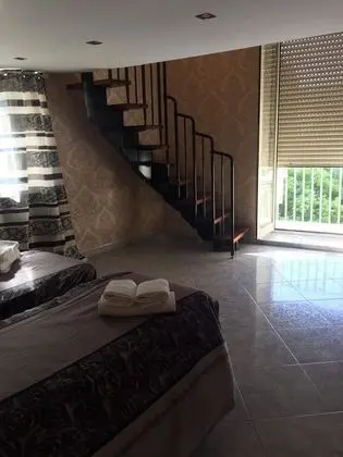 Ortak Ranzalı Oda, Sadece kadınlar için