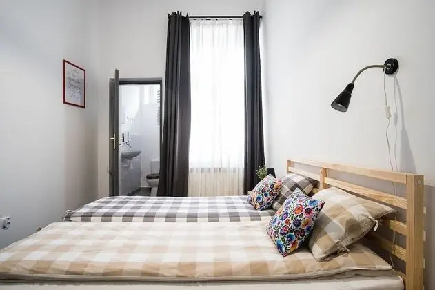 Tek Büyük Yataklı Oda, Banyolu/Duşlu