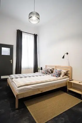 Tek Büyük Yataklı Oda, Banyolu/Duşlu