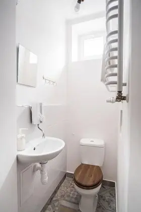 Tek Büyük Yataklı Oda, Banyolu/Duşlu