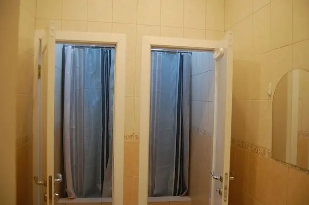 Ortak Ranzalı Oda, Sadece erkekler için (8 guests)