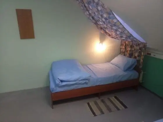 Üç Kişilik Oda, Ortak Banyo
