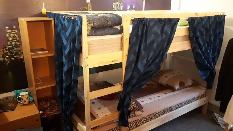 Oda, Karma Ranzalı Oda (Bed in 8-Bed)