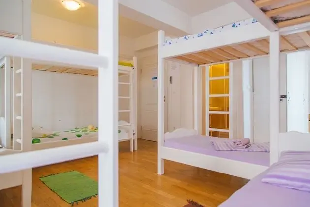 Ortak Ranzalı Oda (4 Bed)