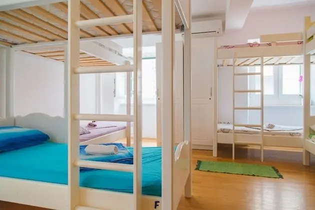 Ortak Ranzalı Oda (4 Bed)