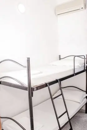 Ortak Ranzalı Oda, 1 Yatak Odası