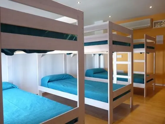 Ortak Ranzalı Oda, Sadece erkekler için, Ortak Banyo (1 bed in a 10-Bed Dormitory Room)