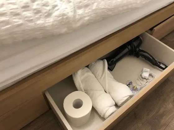 Standard Tek Büyük Yataklı Oda