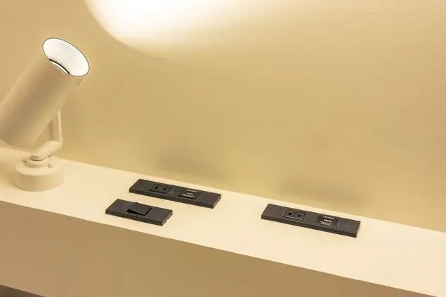 Ortak Ranzalı Oda, Sadece erkekler için, Ortak Banyo